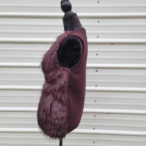 Sebby Collection Vest Faux Fur Front Purple Knit Back with Pockets Hook Small S - Picture 6 of 9